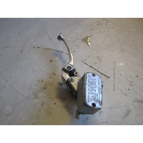 MAITRE CYLINDRE DE FREIN AVANT - HONDA VFR 800