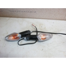 CLIGNOTANT AVANT - HONDA 125 CBF