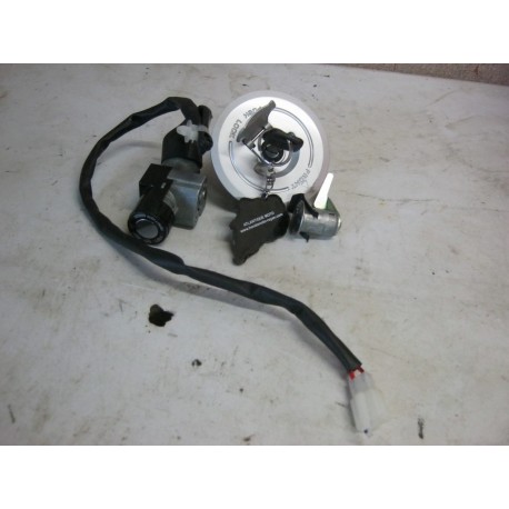 CONTACTEUR A CLEF COMPLET - HONDA 125 CBF