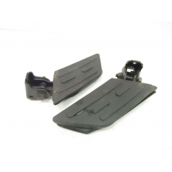 PAIRE REPOSE PIED - PEUGEOT KISBEE 100