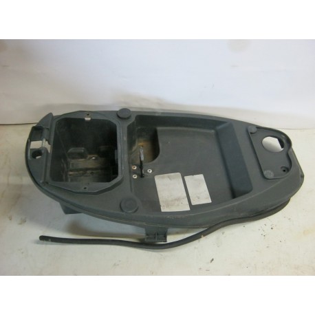 CACHE SOUS SELLE - PIAGGIO LIBERTY 125