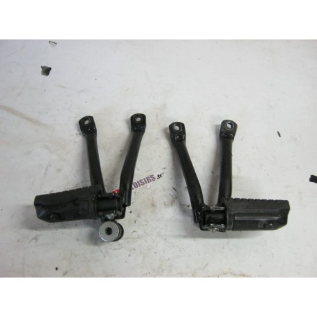 CALES PIEDS ARRIERE   - HONDA CBF 125