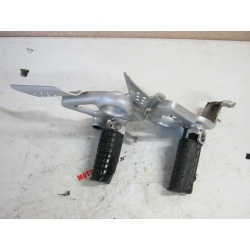 PLATINES REPOSE PIED   - HONDA CBF 125