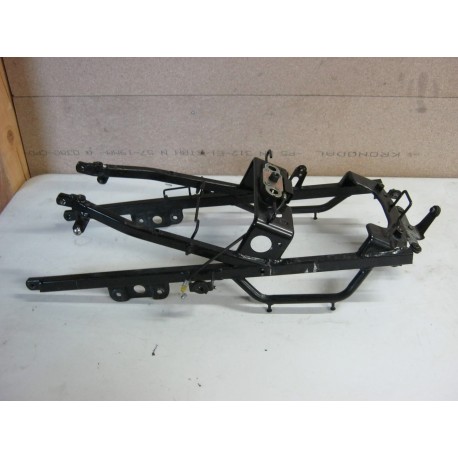 ARRIERE CADRE - SUZUKI SVS 650