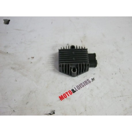 REGULATEUR - HONDA VTR 1000F