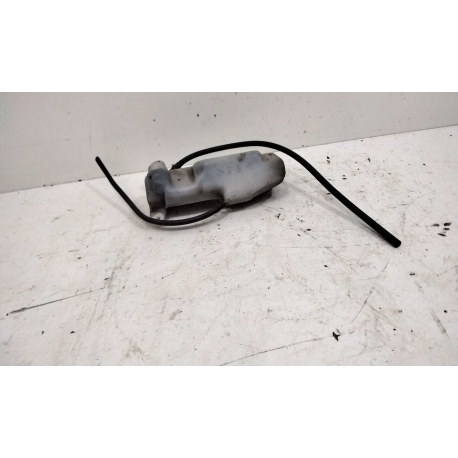 - YAMAHA 600 FAZER 2000