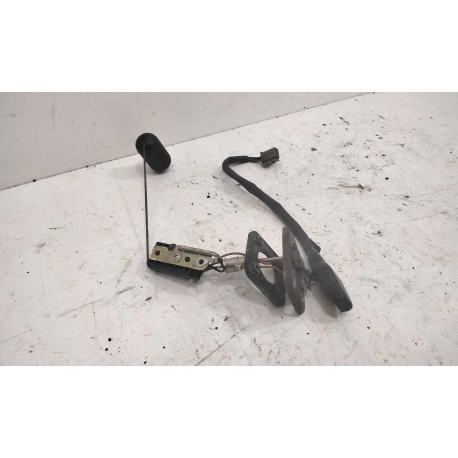 - YAMAHA 600 FAZER 2000