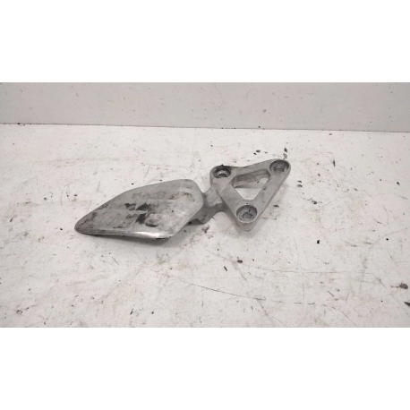 - YAMAHA 600 FAZER 2000