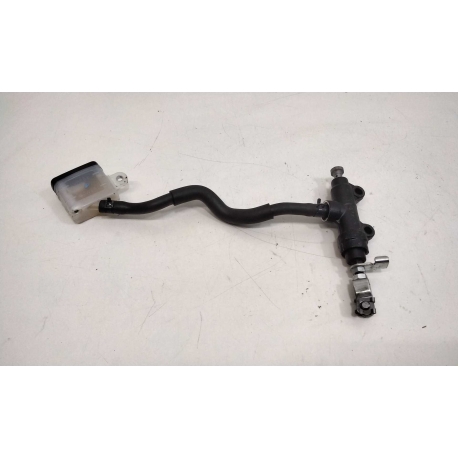 MAITRE CYLINDRE ARRIERE  - TRIUMPH STREET TWIN 900