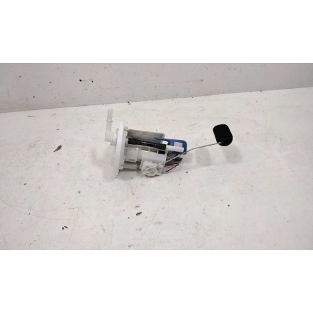 POMPE A ESSENCE - YAMAHA T-MAX 560