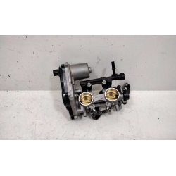 CORP D'INJECTION- YAMAHA T-MAX 560