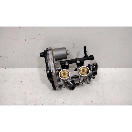 CORP D'INJECTION- YAMAHA T-MAX 560