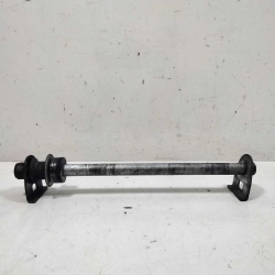 LOT DAXE    - SUZUKI 750 GSXF