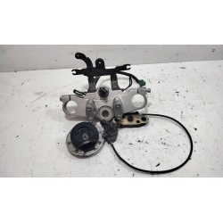 NEIMAN + SERRURE - SUZUKI 600 BANDIT