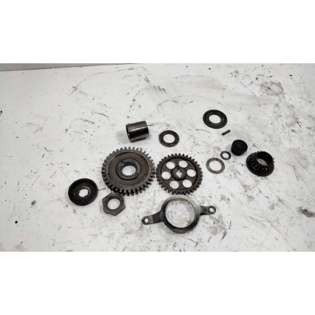 PIECE MOTEUR - SUZUKI 650 LS SAVAGE