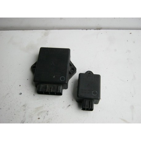 BOITIER KAWASAKI ZR7 S 2003