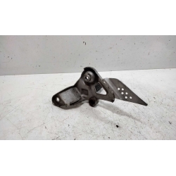 PLATINE CALE PIED AVANT DROIT - HONDA CBF 125