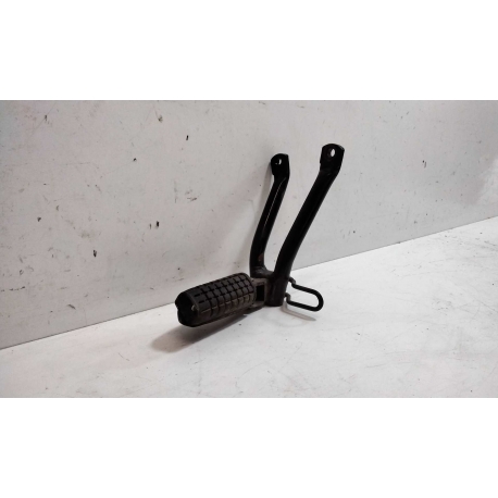 PLATINE ET REPOSE PIED ARRIERE GAUCHE - HONDA CBF 125