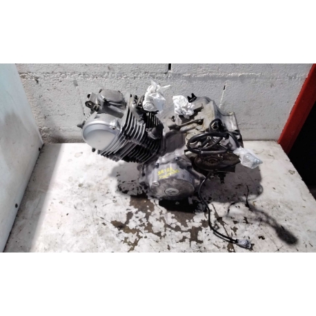 GARDE DE BOUE - YAMAHA 125 SR