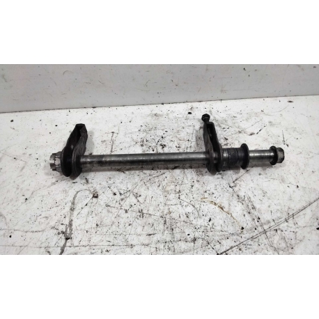 AXE DE ROUE ARRIERE COMPLET  - YAMAHA TZR 50