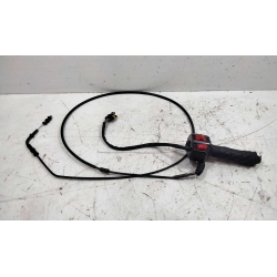 COMMODO DROITE ET CABLE DE GAZ - KEEWAY FACT EVO