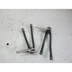 PAIRE DE PLATINE PASSAGER - APRILIA RS 50 04/2010