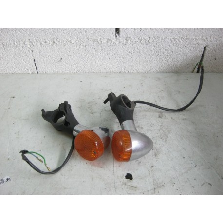 CLIGNOTANT AVANT - HONDA 125 SHADOW