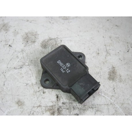 REGULATEUR - HONDA 125 SHADOW 2000
