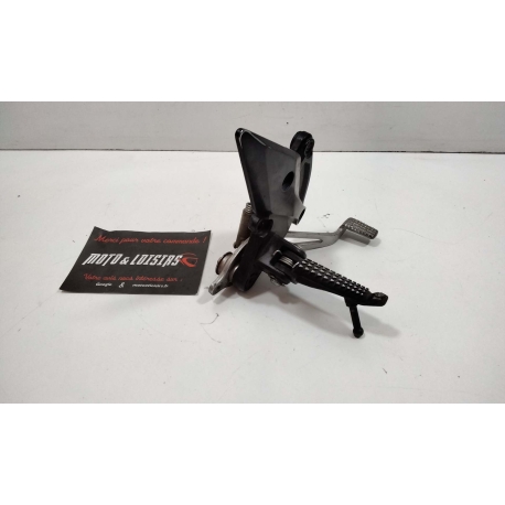 PLATINE REPOSE PIED AVANT DROIT - KAWASAKI Z 1000