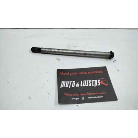 AXE DE ROUE - SUZUKI BANDIT 600